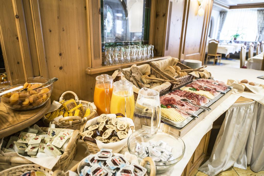 Turmhotel Gschwendt Planca di Sopra المظهر الخارجي الصورة