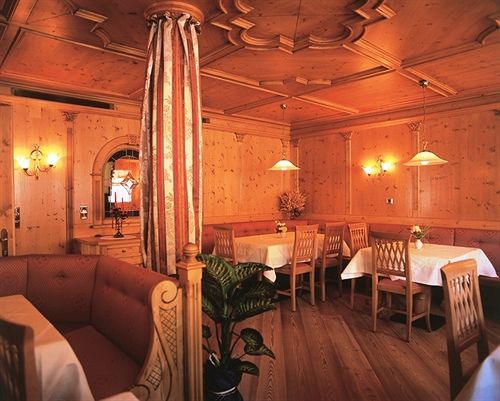 Turmhotel Gschwendt Planca di Sopra المظهر الخارجي الصورة