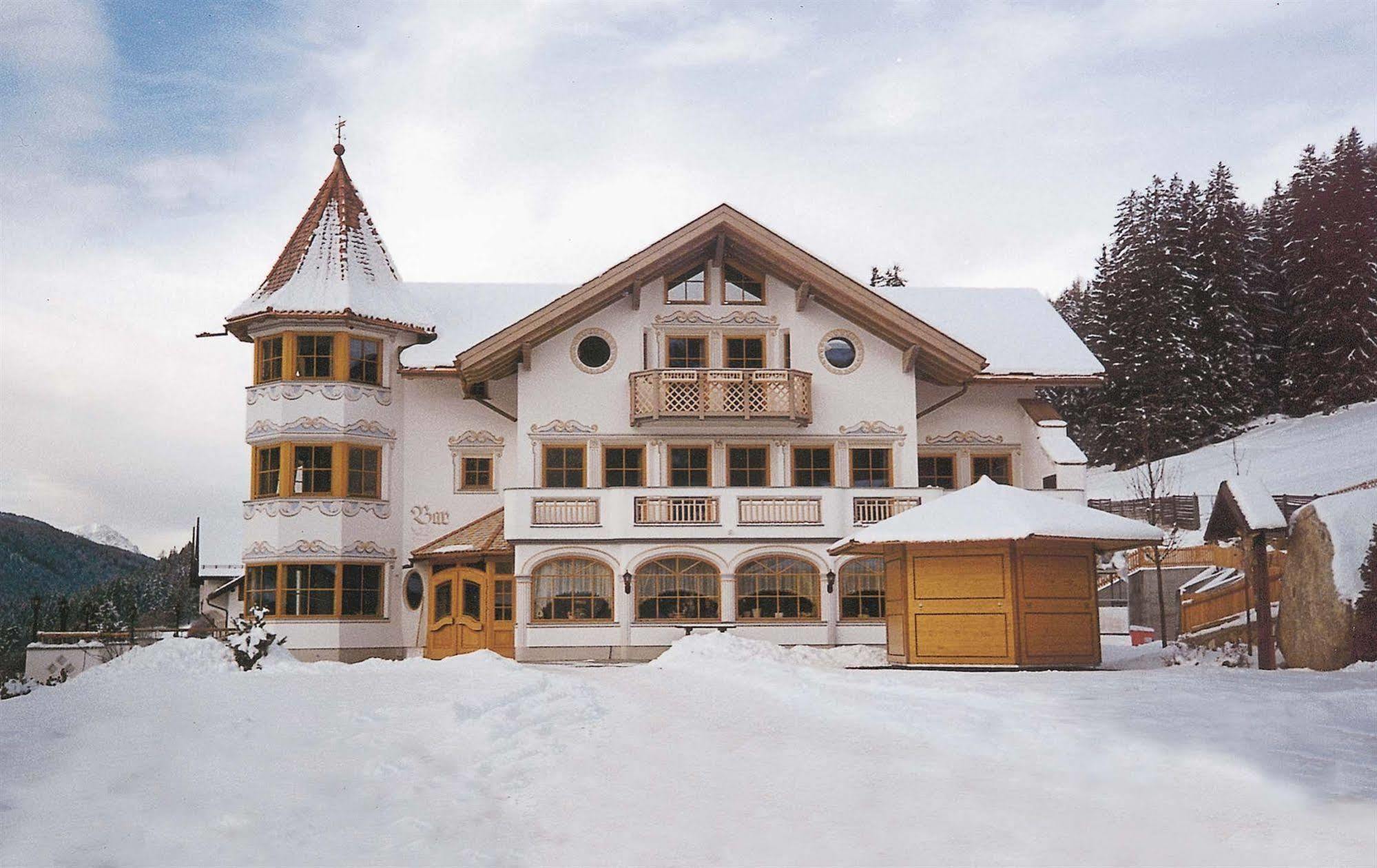 Turmhotel Gschwendt Planca di Sopra المظهر الخارجي الصورة